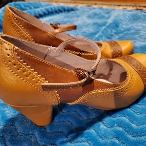 Chelsea Crew from Modcloth pumps/heels